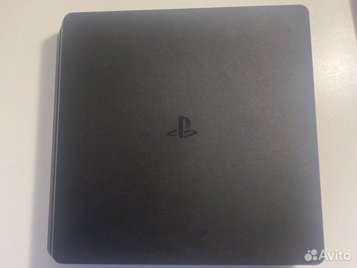Ps4 slim 800gb + 4 игры