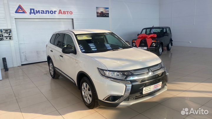 Mitsubishi Outlander 2.0 CVT, 2017, 144 144 км