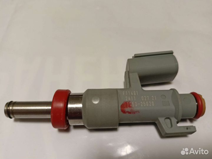 Форсунка топливная на camry 70/lexus ES250