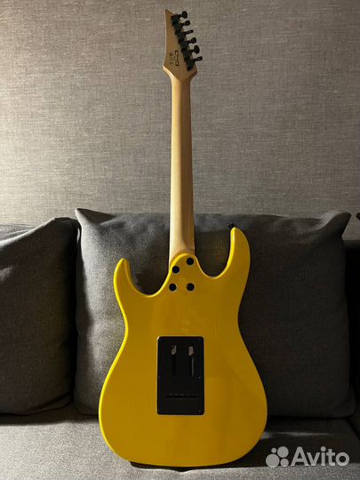 Электрогитара