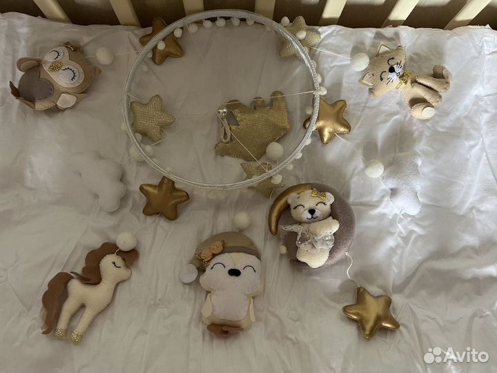 Детский мобиль в кроватку