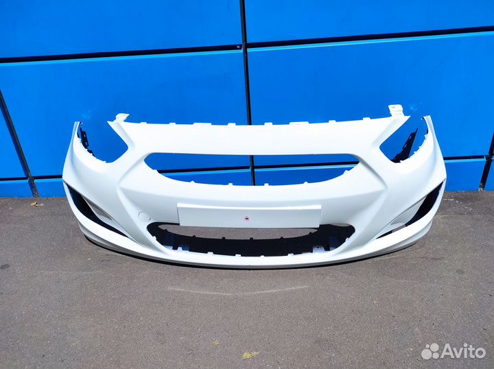 Бампер передний белый Hyundai Solaris 2012