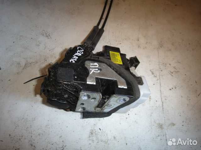 Замок двери Cerato (08-13) перед R б\у (арт. 813201M050)