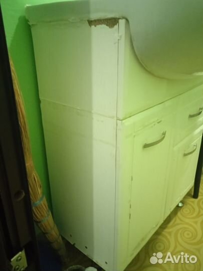 Раковина с тумбой