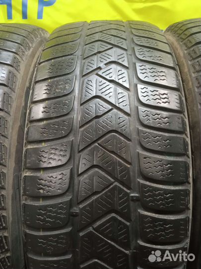 Pirelli Winter Sottozero 3 215/60 R16 99H