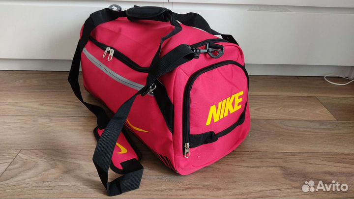 Новая сумка спортивная Nike
