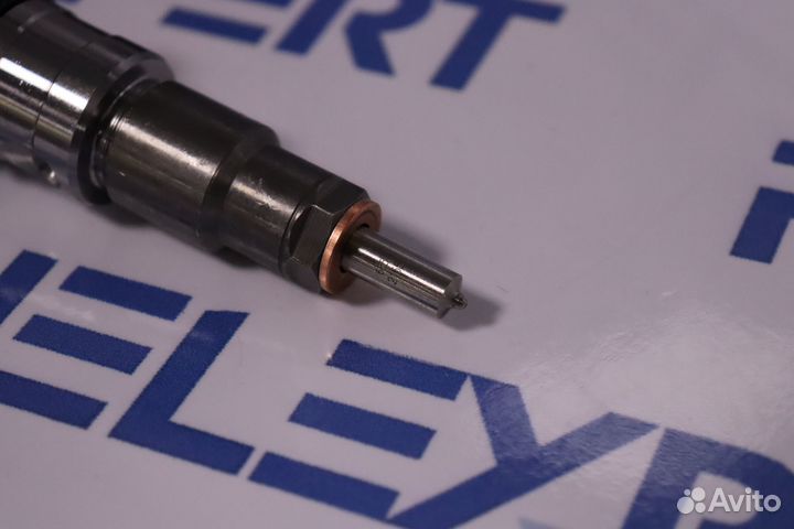 Форсунка топливная 0445120161
