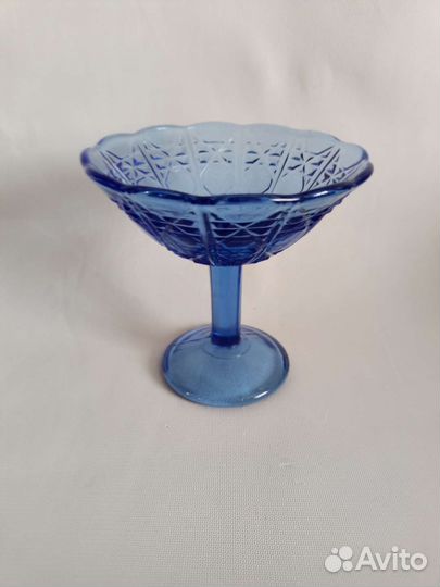 Ваза на ножке, стекло СССР, винтаж