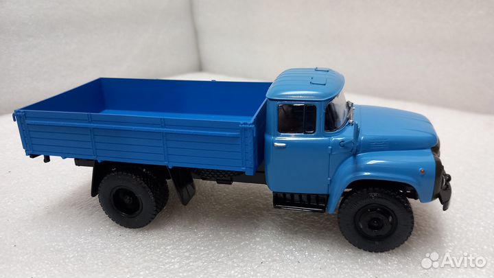 1:43 ЗИЛ-130 грузовик