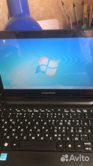 Нетбук emachines