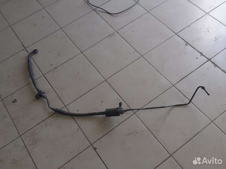 Трубка гура Hyundai Sanata 4 2.0