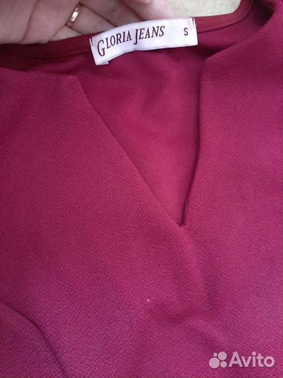 Платье с баской