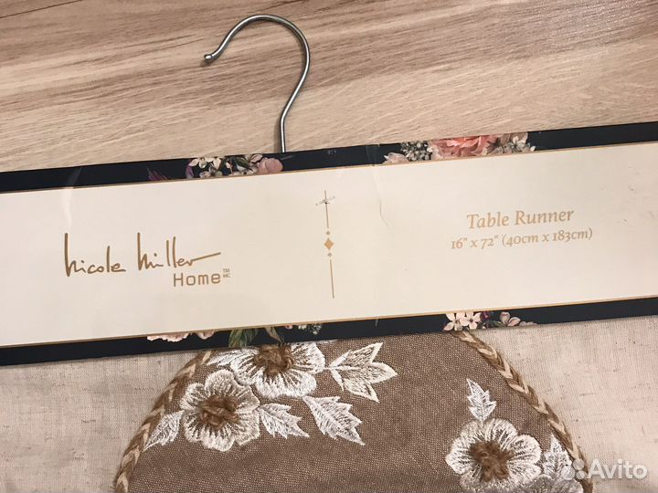 Декоративная скатерть- дорожка на стол