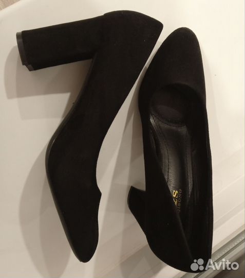 Туфли женские 39 размер замшевые