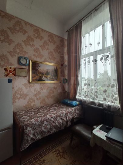 Комната 19 м² в 2-к., 4/4 эт.