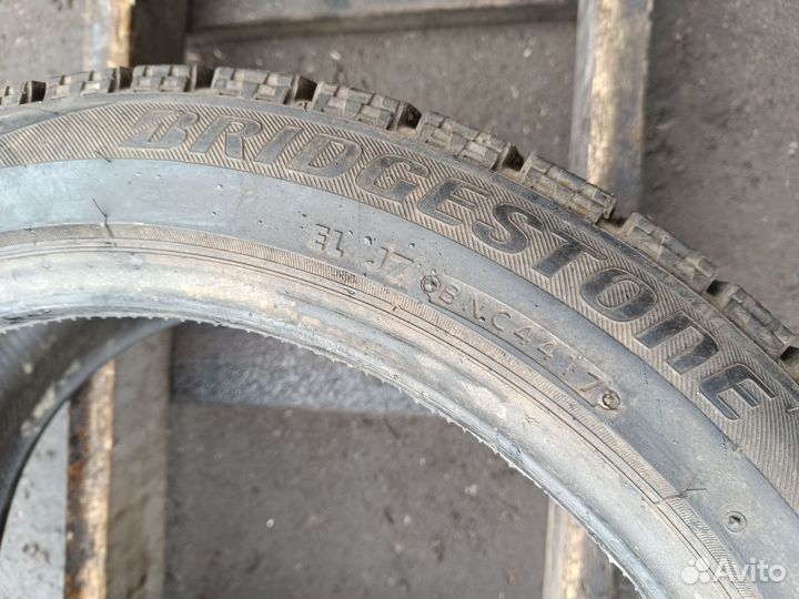 Bridgestone Blizzak VRX 225/45 R18