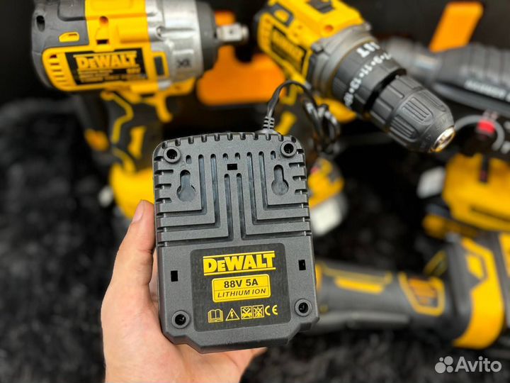 Набор электроинструментов dewalt 4в1