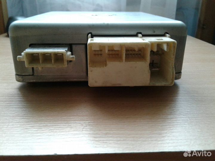 Блок управления рулевой рейкой Toyota 99132903