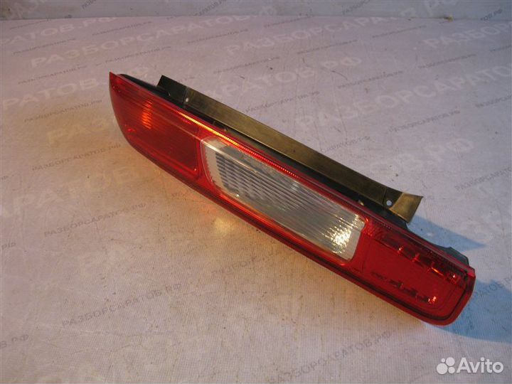 Фонарь задний правый Ford Focus 2.0 2007