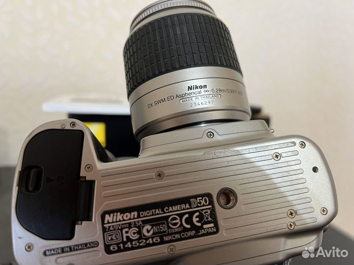 Зеркальный фотоаппарат Nikon D50 Silver