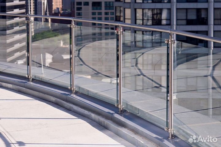 Стеклянные ограждения балконов