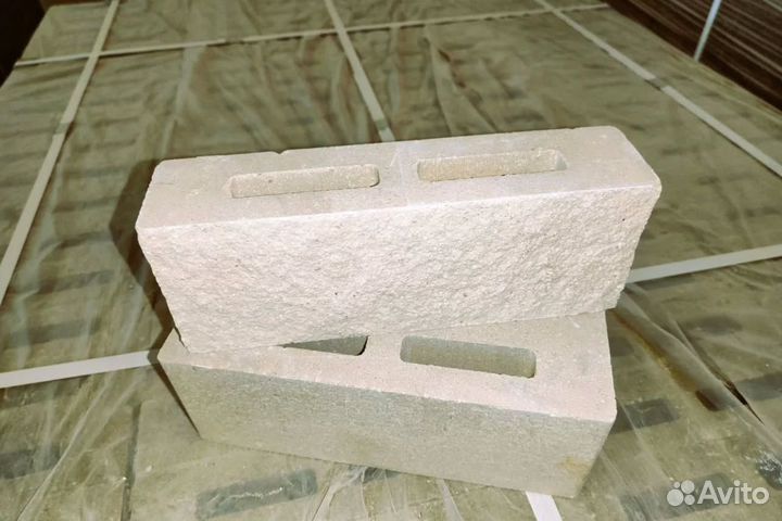 Гладкий облицовочный кирпич