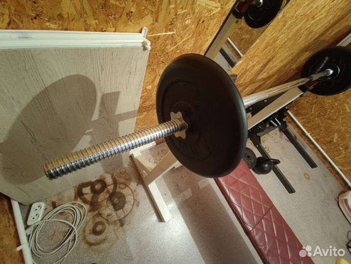 Скамья для жима, штанга, гантели, блины, турник