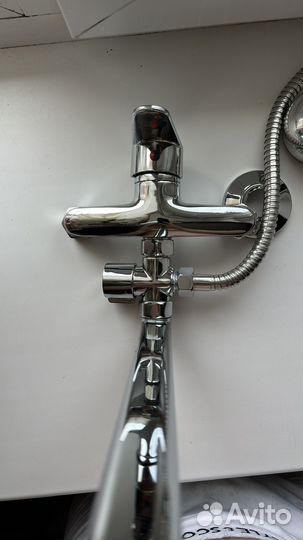 Смеситель для ванны с душем