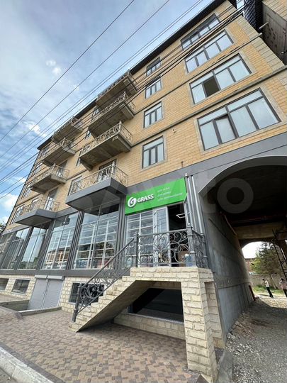 2-к. квартира, 74 м², 5/5 эт.