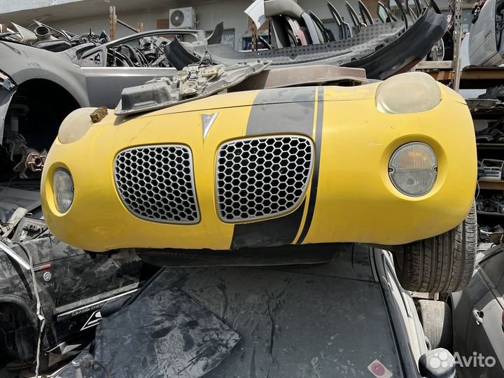 В разборе Pontiac solstice