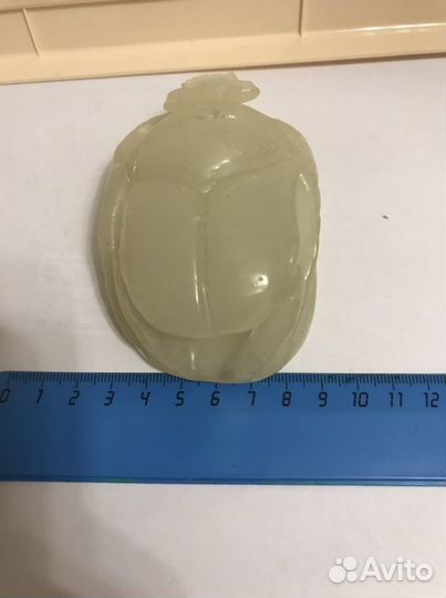 Жук скарабей (оникс)