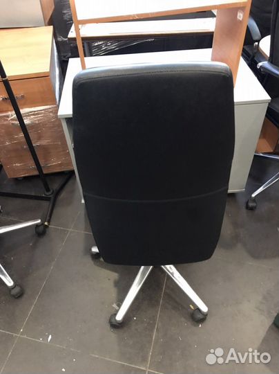 Кожаное компьютерное кресло Sitland Team Up