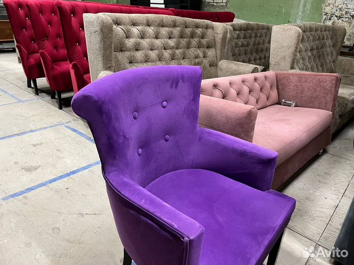 Мягкая мебель диваны и кресла для кафе