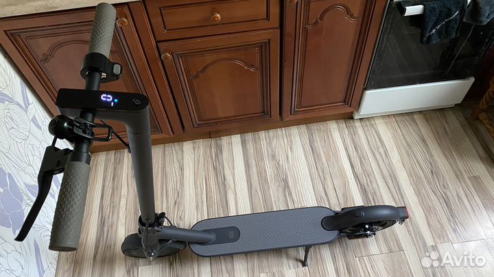 Электросамокат Xiaomi Mi Electric Scooter 1S