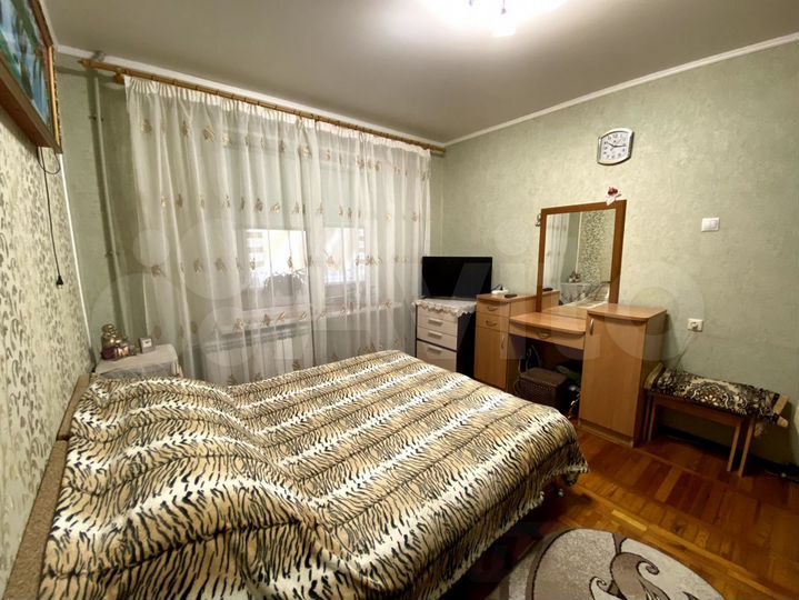 2-к. квартира, 45 м², 1/9 эт.