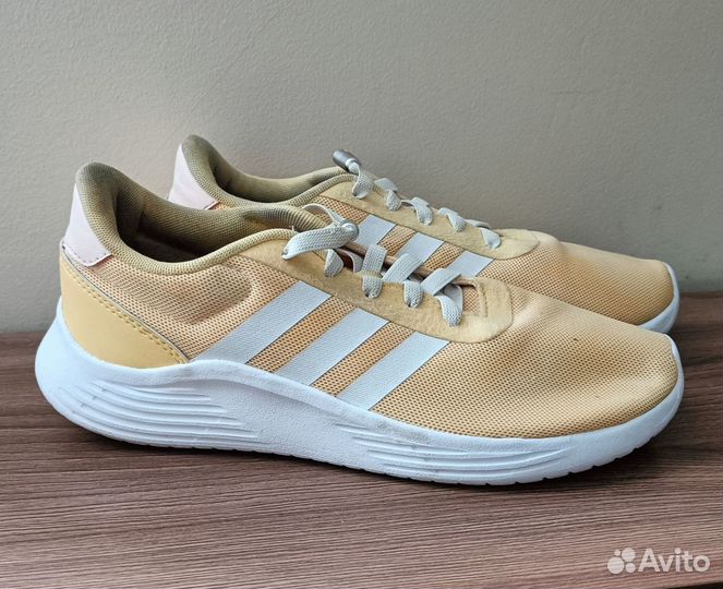 Кроссовки adidas 38