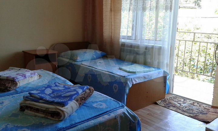 Комната 14 м² в 4-к., 2/2 эт.