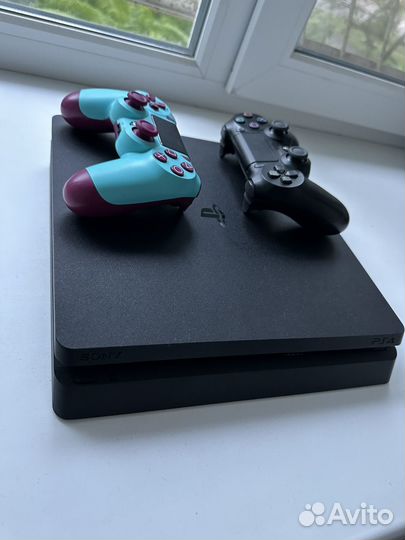 Sony playstation 4 PS4 slim