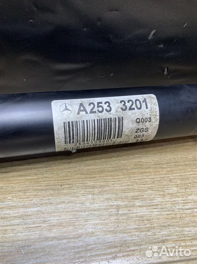 Карданный вал передний Mercedes W205