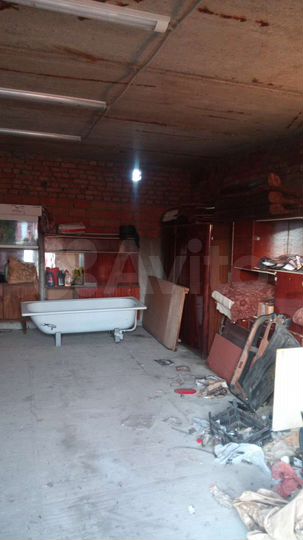 Гараж, > 30 м²