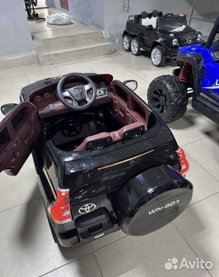 Детский электромобиль