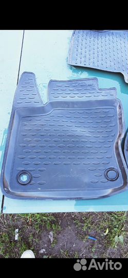 Резиновый коврик Ford
