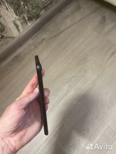 Телефон iPhone 7 plus 32 GB
