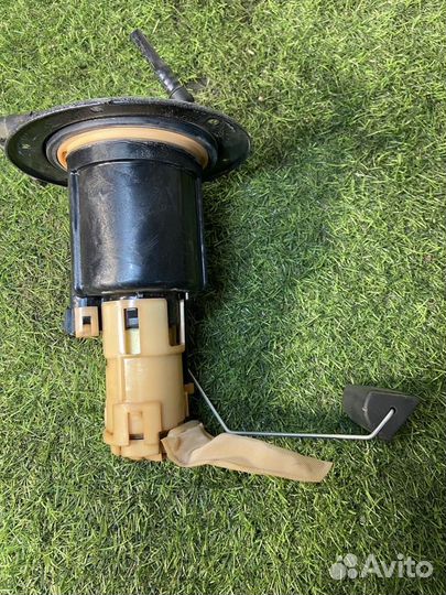 Насос топливный M15A Suzuki Aerio RA21S