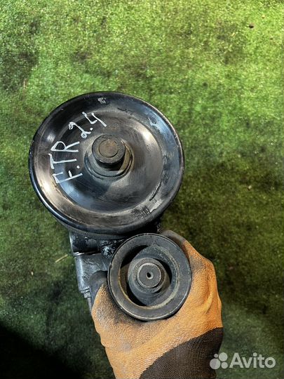 Вакуумный насос с помпой Ford Transit 2.4