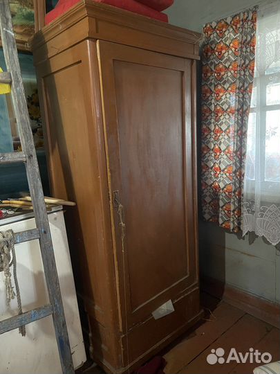 Шкаф старинный СССР винтаж