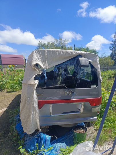 Mazda Bongo Friendee 2.0 AT, 2002, битый, 200 000 км
