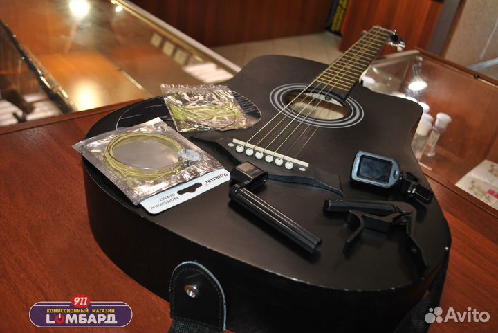 Акустическая гитара RockStar