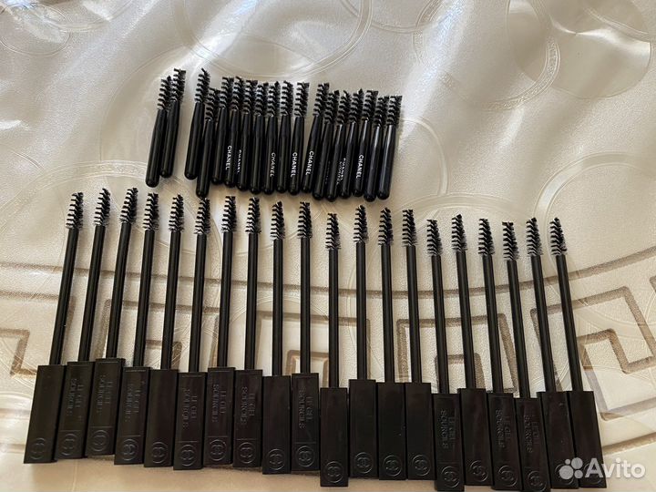 Chanel кисти, апликаторы, спонжи, щетки, пуховки