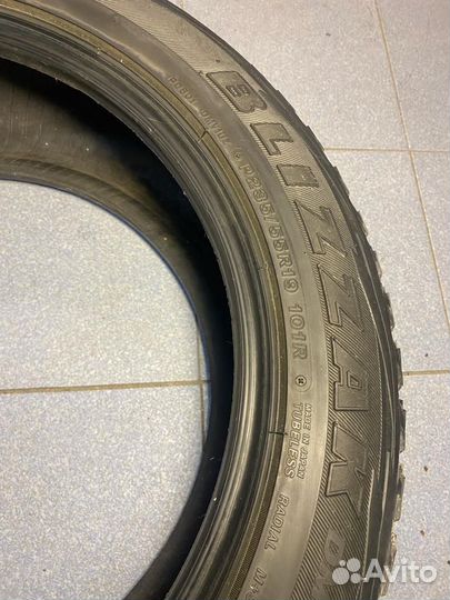 Bridgestone Blizzak DM-V1 235/55 R19 101